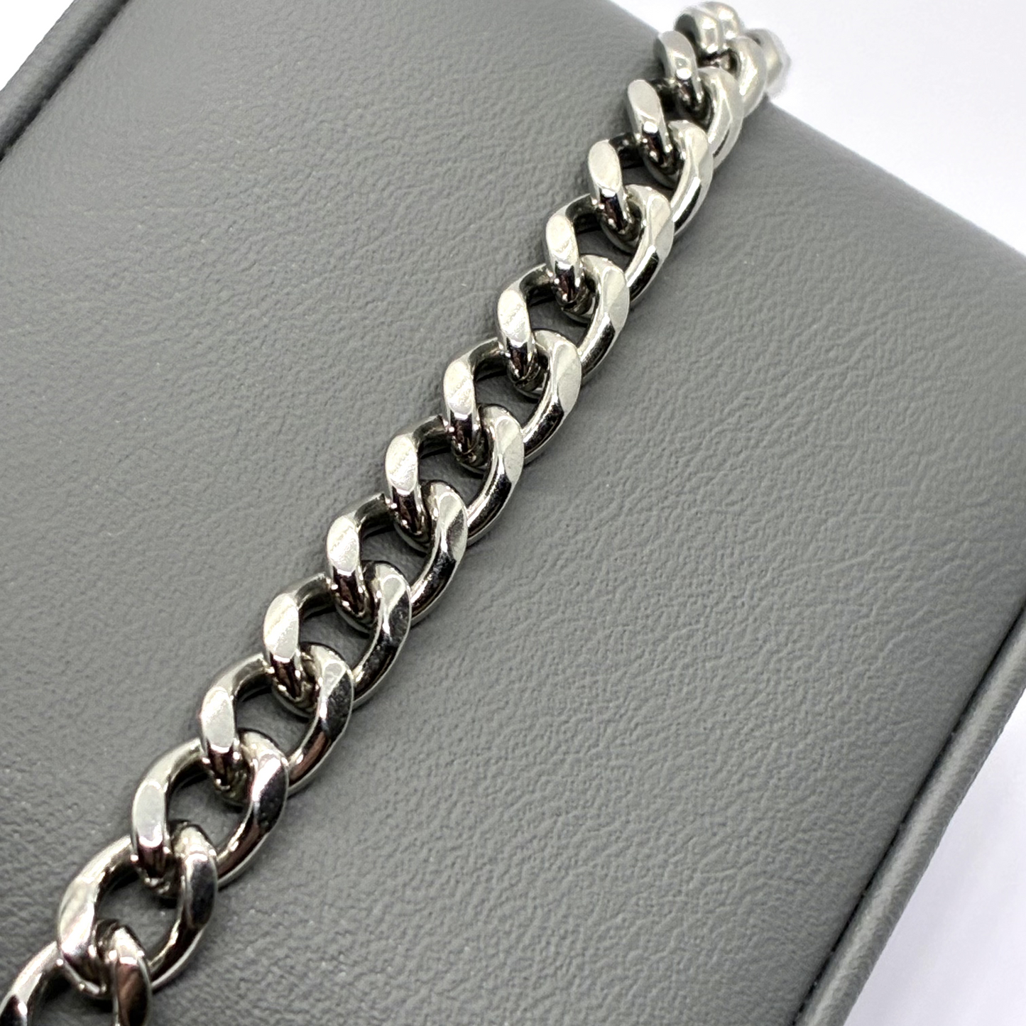 Cuban Link Bracelet - 5.5mm - Silver